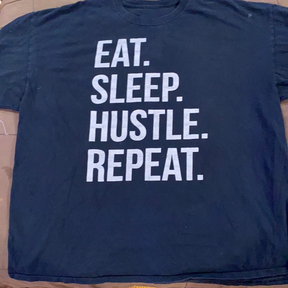 Men’s graphic tee